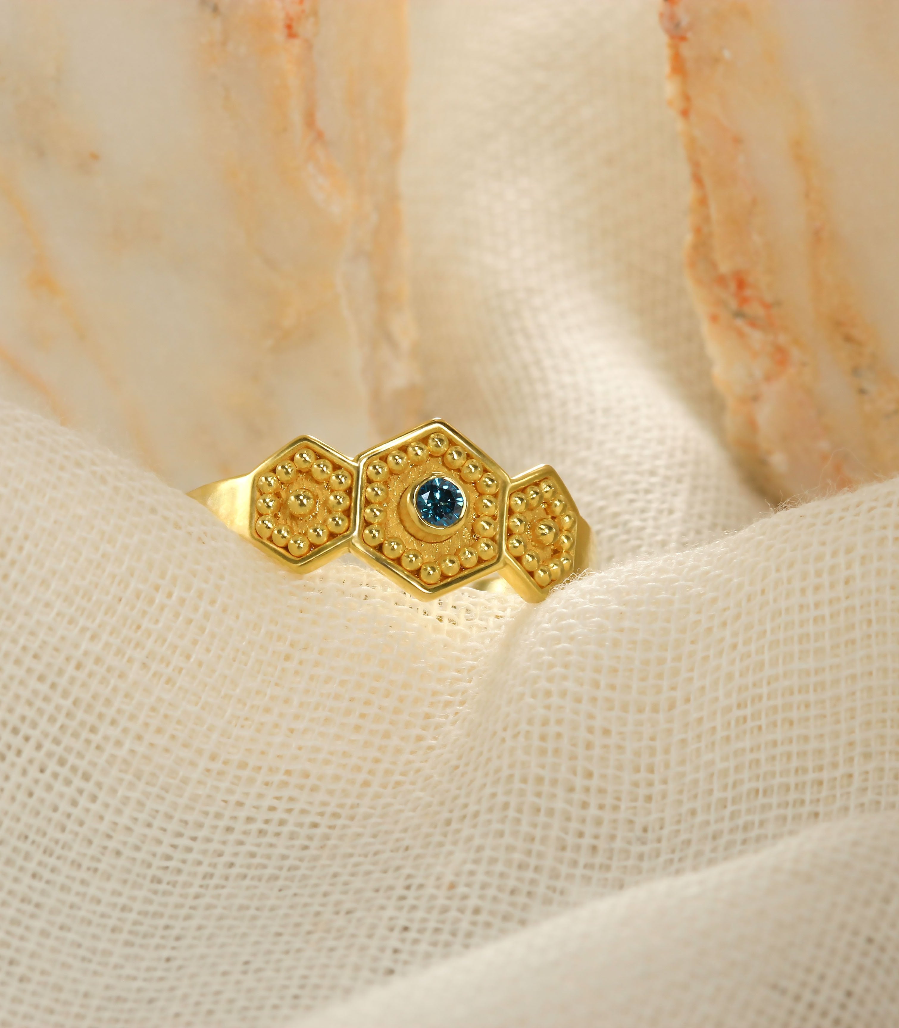 Ring Polygoon Polygon Gold Ring with Blue Diamond – Odysseus Jewelry