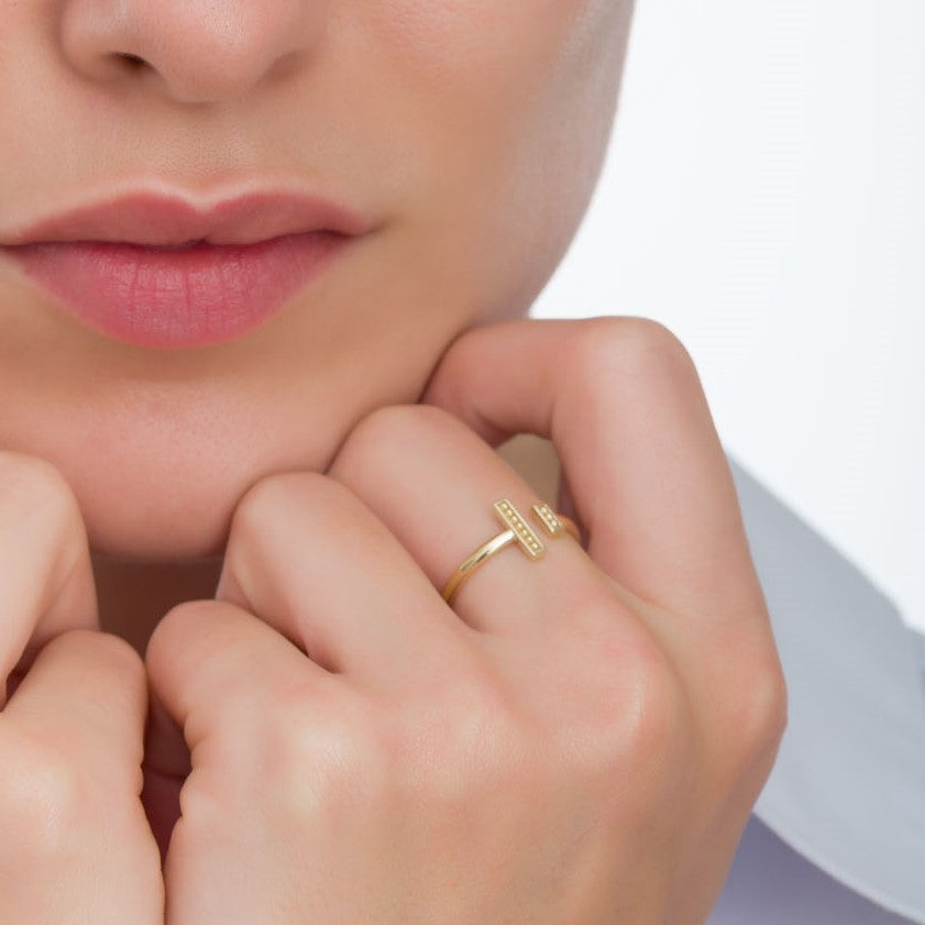 Double Bar Open Gold Ring